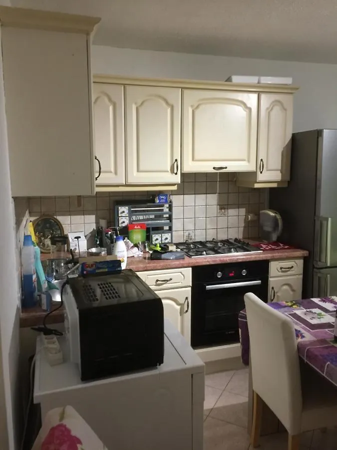 Appartement T2 terrasse 20m2 climatisé à 1mn chrono à pied de la plage , mer et sentier du littoral terrasse 20 m2 vue mer Six-Fours-les-Plages France