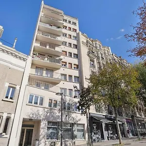 Cosy And Renovated Studio In Heart Of Xvieme Appartement Paris
